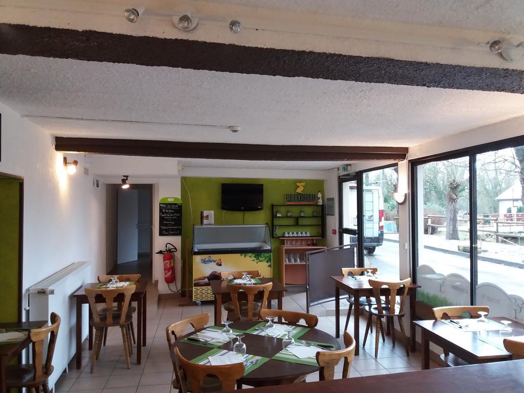 Chassignelles Hotel-Restaurant De L'Ecluse 79 المظهر الخارجي الصورة